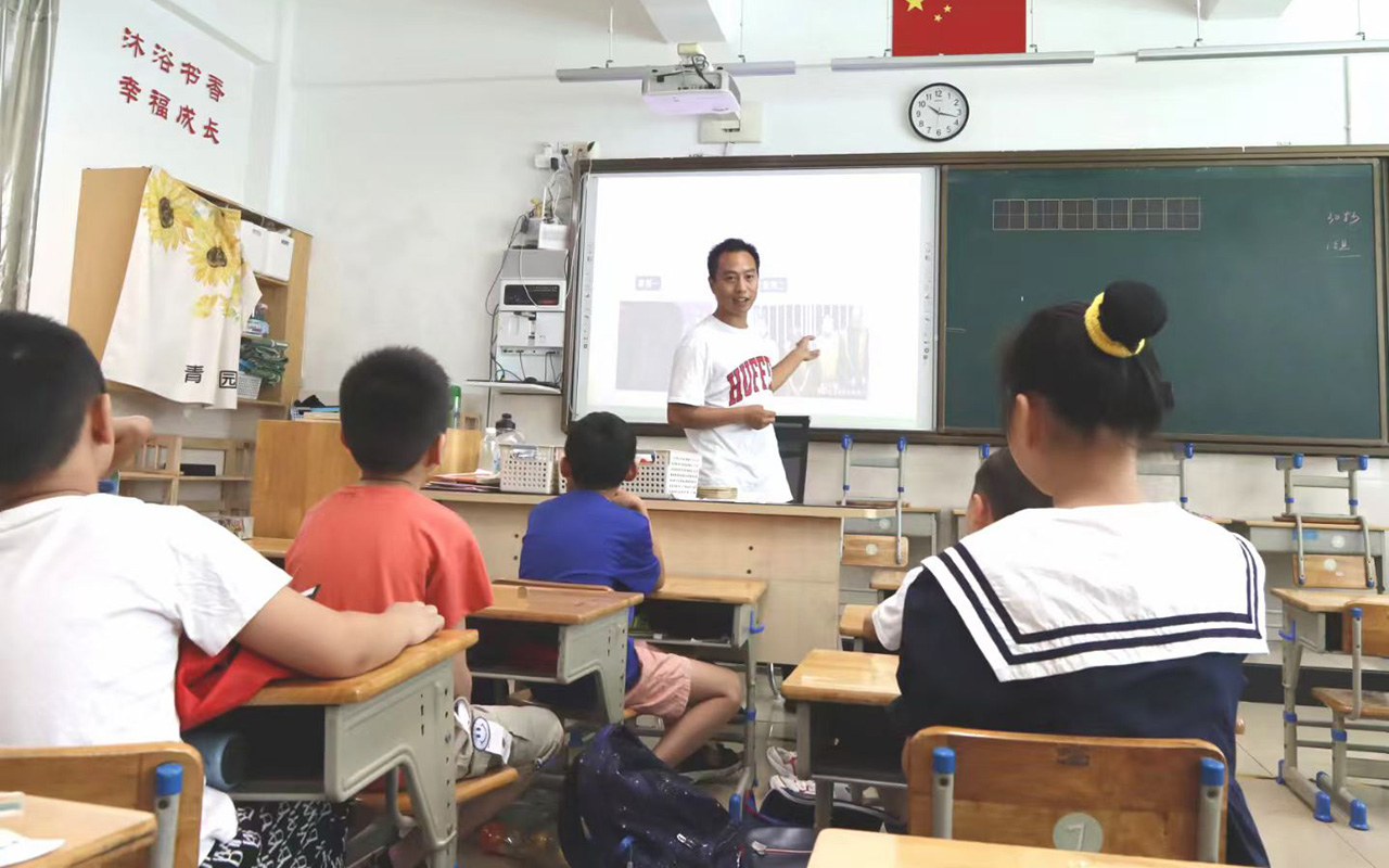 双辽钟公庙中心小学